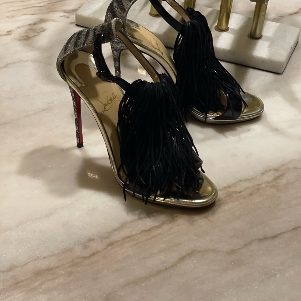 Christian Louboutin Silver Heels with Black Tassels - Picture 3 of 7